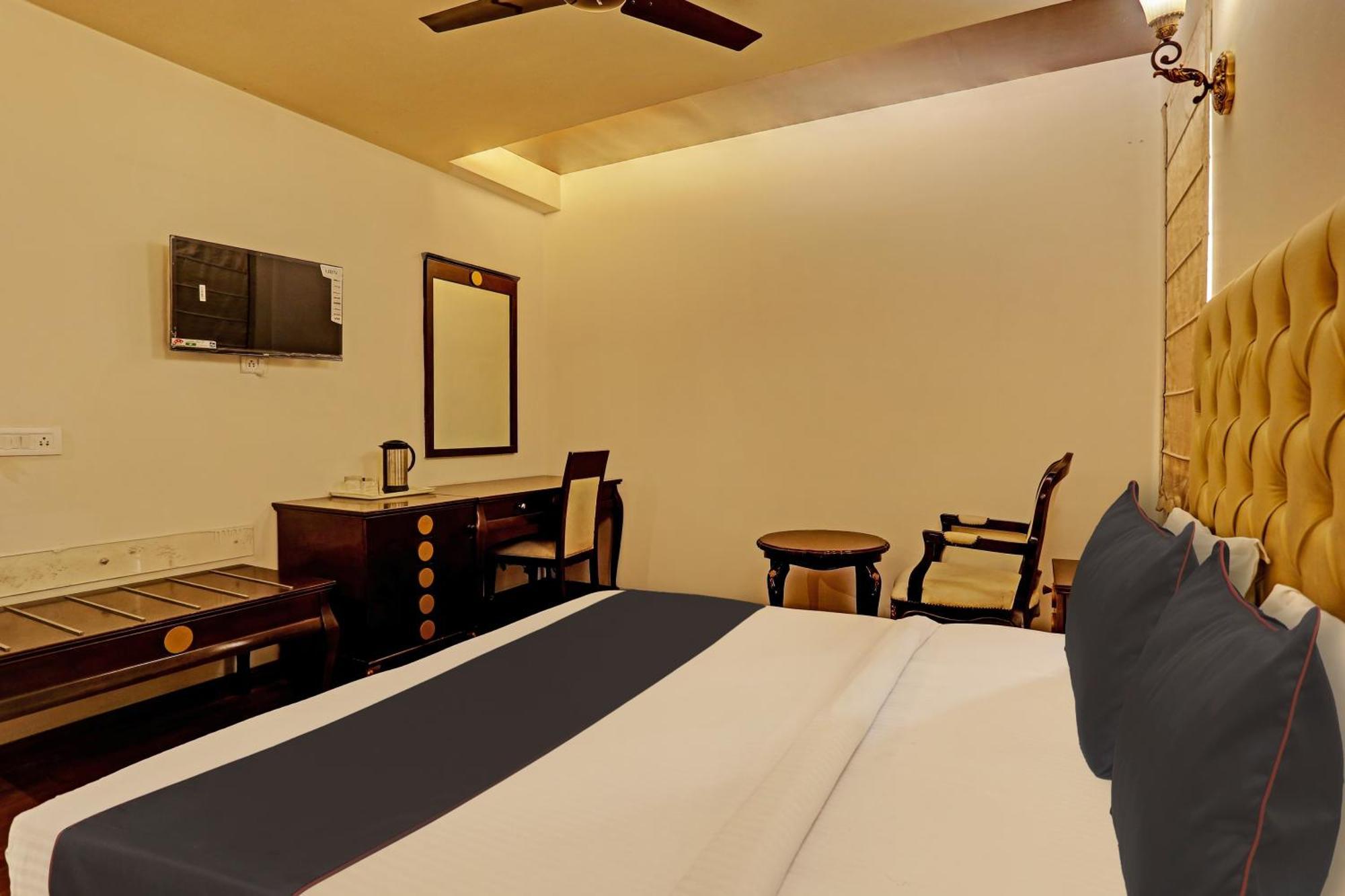 Hotel Townhouse The Royce New Friends Colony Neu-Delhi Exterior foto