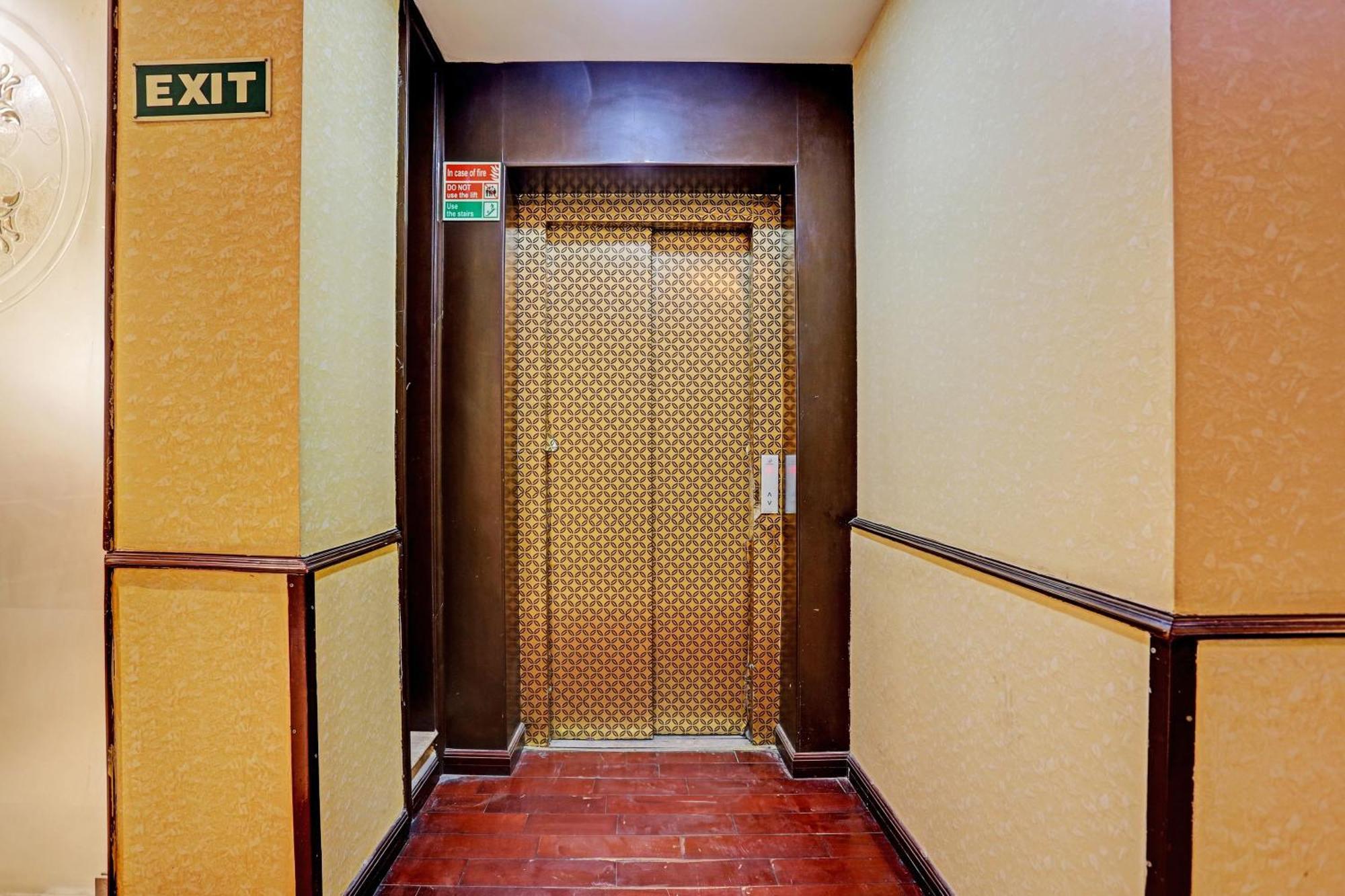 Hotel Townhouse The Royce New Friends Colony Neu-Delhi Exterior foto